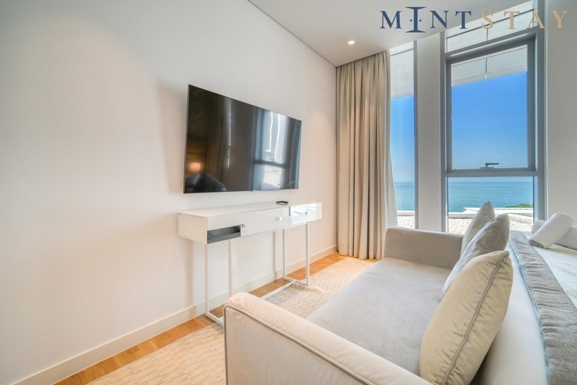 Bluewaters Residences 5, Bluewaters Island - Mint *
